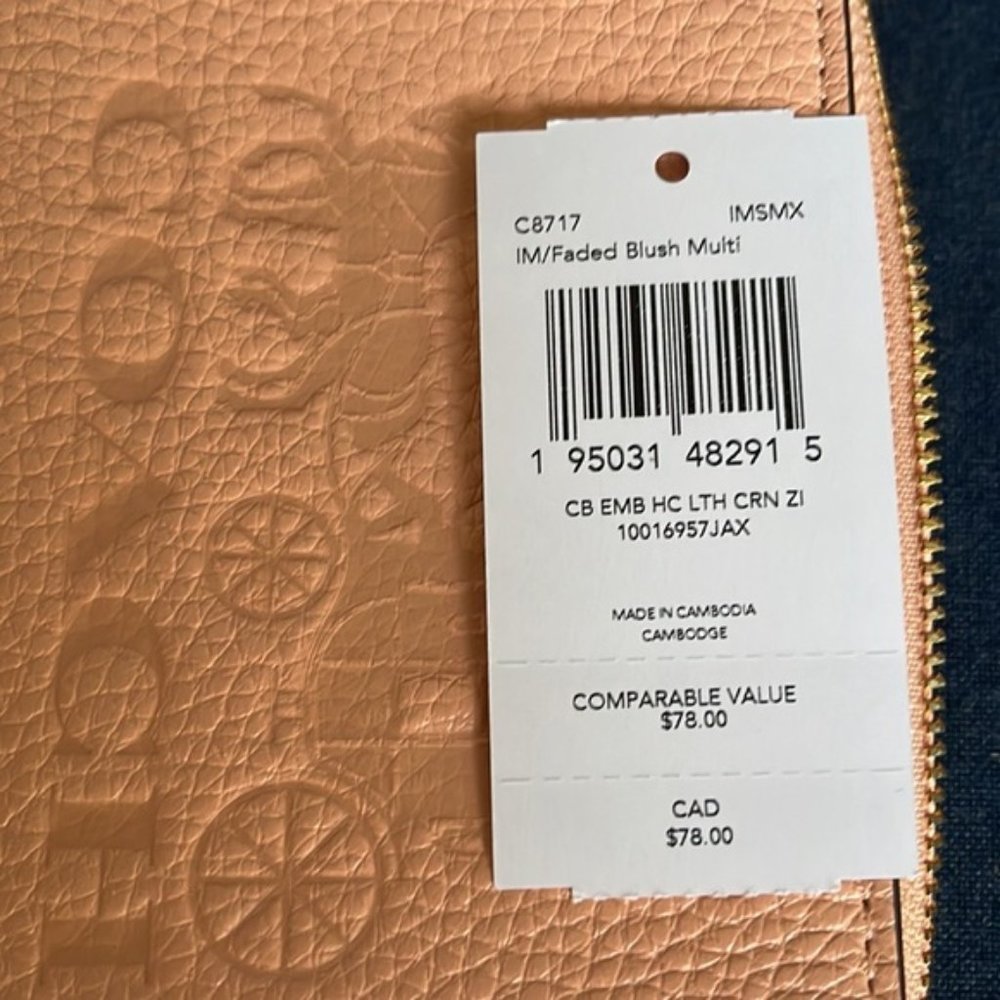 Coach Corner Zip Wristlet In Colorblock With Horse And Carriage - Picture 4 of 16